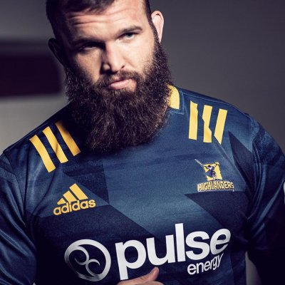 Highlanders revela la camiseta de local 2020